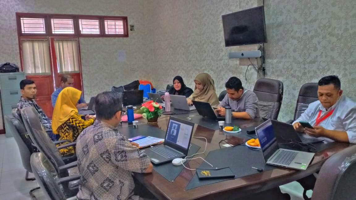 Integrasi EDOM melalui PINTOE dan Penyamaan Isi Instrumen Survei oleh Tim Mutu UTU