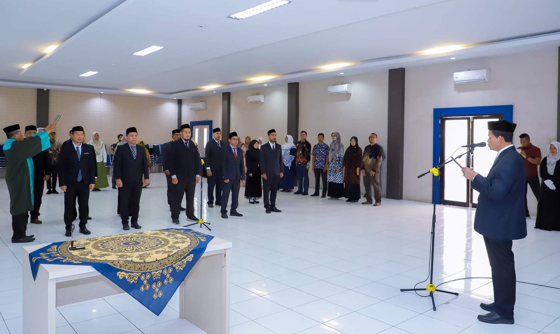 Rektor Lantik 11 Pejabat Baru di UTU, Ini Nama dan Jabatannya!