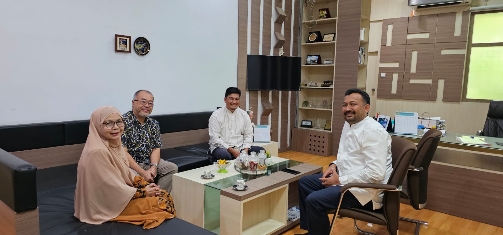 Inisiasi Kerjasama, Dekan FT Universitas Teuku Umar Kunjungi Pascasarjana USK